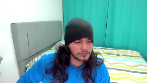 Snapshot of loganhot22 chatting on 12-22-25, 07:27 Logan online show from 12-22-25, 07:27