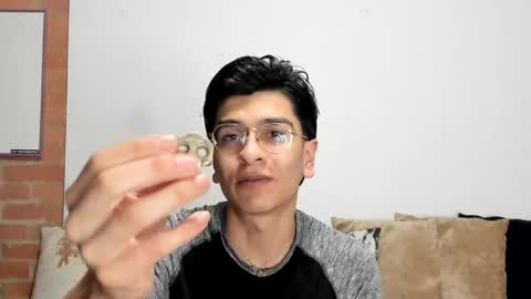 Snapshot of logannick chatting on 02-10-26, 08:18 Logan online show from 02-10-26, 08:18