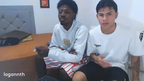 Snapshot of logannthh chatting on 12-30-24, 07:53 logannthh online show from 12-30-24, 07:53