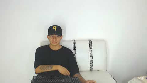 Snapshot of logannthh chatting on 02-03-25, 08:35 logannthh online show from 02-03-25, 08:35