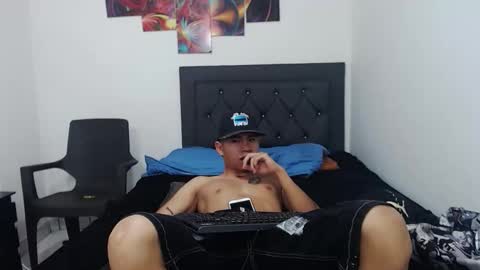 Snapshot of logannthh chatting on 10-27-25, 10:03 logannthh online show from 10-27-25, 10:03