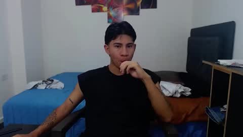 Snapshot of logannthh chatting on 10-31-25, 08:15 logannthh online show from 10-31-25, 08:15