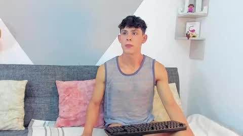 loganoficialx online show from 02-10-25, 08:42