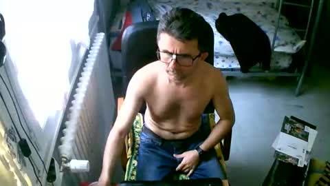 lokoum39 online show from 10-22-25, 11:32