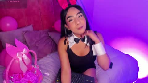 Lola online show from 04-06-26, 03:35