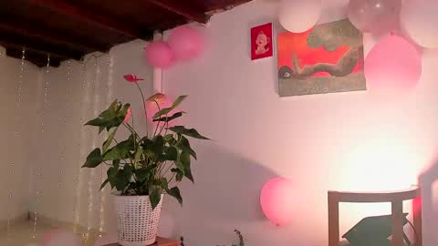 mara online show from 01-12-25, 11:47