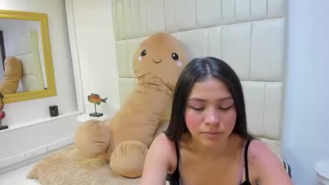 Lola  online show from 11-23-25, 07:24