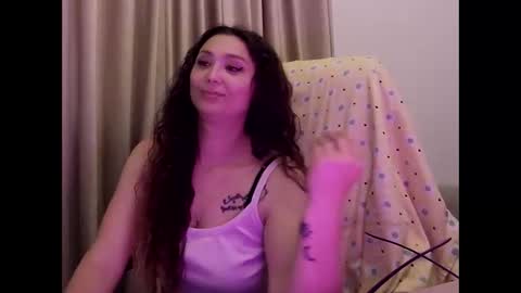 lola online show from 05-26-26, 02:57