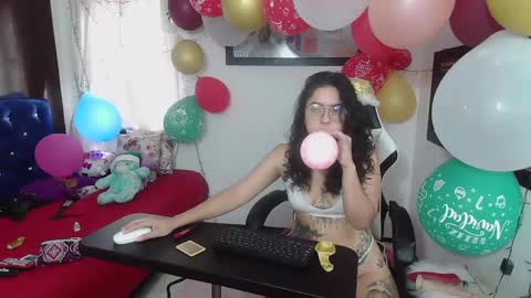 Snapshot of lola_fiery chatting on 12-04-24, 07:45 lola_fiery online show from 12-04-24, 07:45