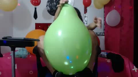 Snapshot of lola_fiery chatting on 12-23-24, 11:06 lola_fiery online show from 12-23-24, 11:06