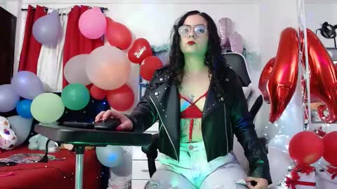 Snapshot of lola_fiery chatting on 02-13-25, 04:11 lola_fiery online show from 02-13-25, 04:11