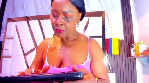 Lola online show from 07-23-26, 12:14