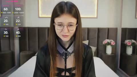 lola_meyer online show from 07-12-26, 12:07