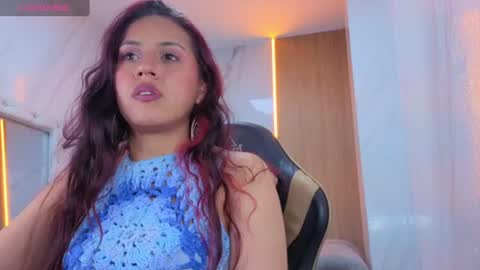 Snapshot of lola_roses_tf chatting on 07-29-26, 08:07 Lola online show from 07-29-26, 08:07