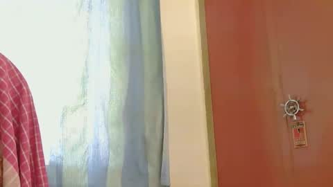 Snapshot of lolaa_darling chatting on 11-23-25, 05:29 lolaa online show from 11-23-25, 05:29