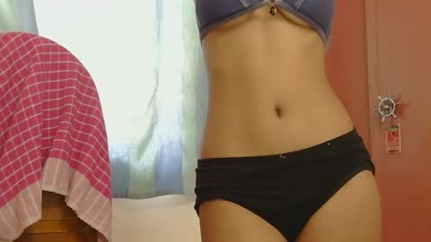 lolaa online show from 11-27-25, 06:37