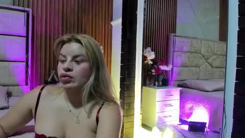 Lola Angel online show from 03-02-26, 07:43