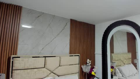 Lola Angel online show from 05-02-26, 07:52