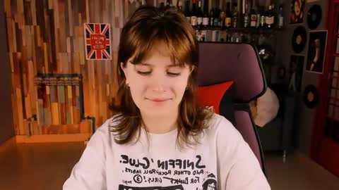 Snapshot of lolaasmus chatting on 11-21-25, 05:39 I consider myself the god Loki but life just calls me LOL online show from 11-21-25, 05:39