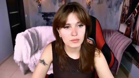 Snapshot of lolaasmus chatting on 07-18-26, 01:15 I consider myself the god Loki but life just calls me LOL online show from 07-18-26, 01:15