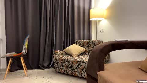 Snapshot of lolaatatee chatting on 06-15-26, 06:43 lolaatatee online show from 06-15-26, 06:43