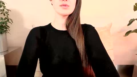 Snapshot of loladom chatting on 09-08-25, 06:51 Frt Pr1ncess online show from 09-08-25, 06:51