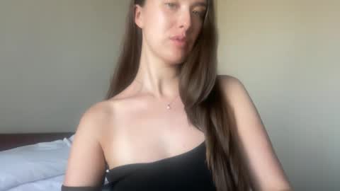 Snapshot of loladom chatting on 02-11-26, 09:14 Frt Pr1ncess online show from 02-11-26, 09:14