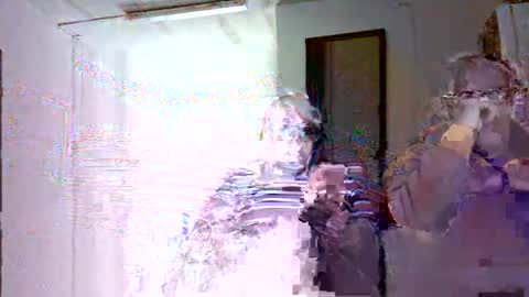 LOLA HUESO y ERIC online show from 02-11-25, 06:55