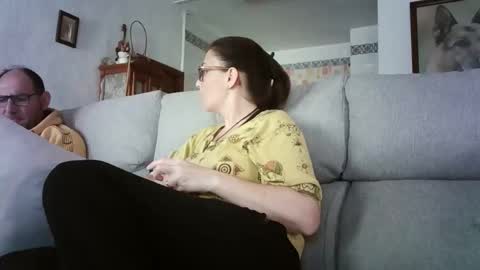 LOLA HUESO y ERIC online show from 04-27-26, 02:48