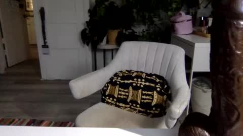 Snapshot of lolalustful chatting on 01-31-25, 09:37 Lola Lustful online show from 01-31-25, 09:37