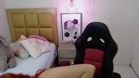 LOLA online show from 02-28-25, 03:04