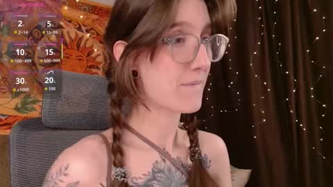 lolami_ online show from 03-26-26, 07:36