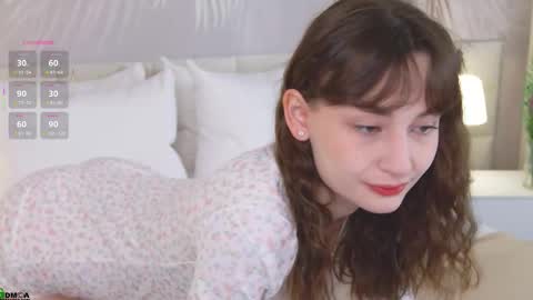 Lola online show from 09-16-25, 01:50