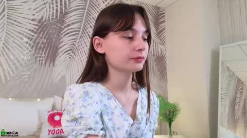 Lola online show from 11-09-25, 01:48