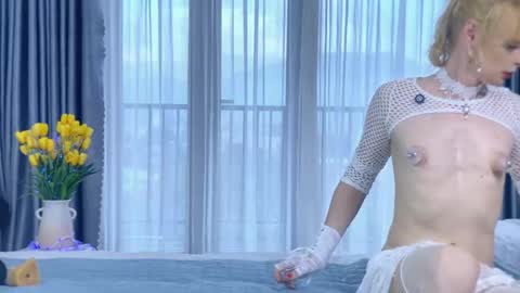 Snapshot of lolaspaists chatting on 10-13-25, 12:54 lolaspaists online show from 10-13-25, 12:54