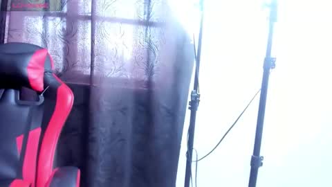 lolasweett_ online show from 11-10-25, 02:16