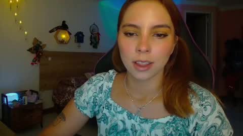 Snapshot of lolaverse chatting on 12-05-25, 07:10 Lola doll online show from 12-05-25, 07:10