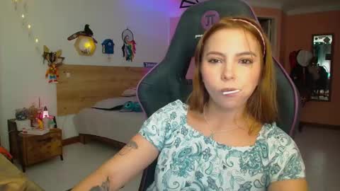 Snapshot of lolaverse chatting on 02-04-26, 09:31 Lola doll online show from 02-04-26, 09:31