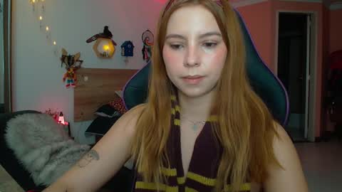 Snapshot of lolaverse chatting on 02-12-26, 04:35 Lola doll online show from 02-12-26, 04:35