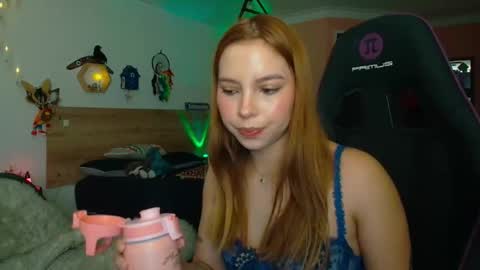 Snapshot of lolaverse chatting on 02-17-26, 01:51 Lola doll online show from 02-17-26, 01:51