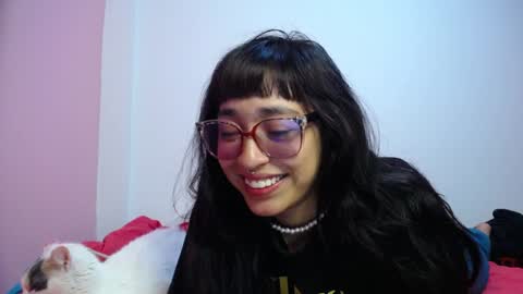 Lolita  online show from 01-10-25, 05:05