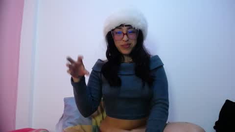 Lolita  online show from 01-16-25, 04:17