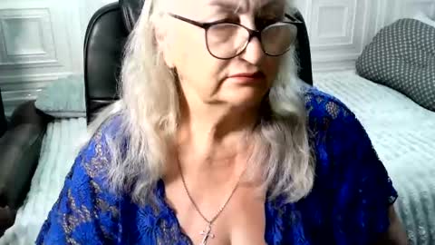 LolkaAlyss online show from 07-18-26, 08:40