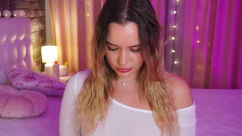 Snapshot of lollidoli__ chatting on 02-21-25, 07:21 Victoria online show from 02-21-25, 07:21