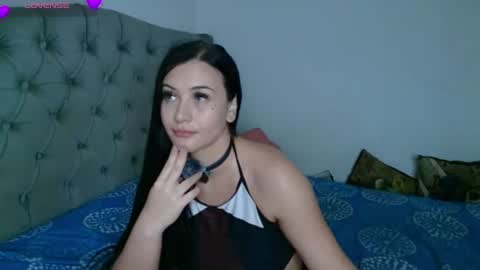 Sweet Jazmin online show from 06-12-26, 10:52