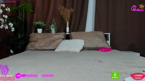 Snapshot of lollita_love chatting on 01-12-26, 11:37 Lollita online show from 01-12-26, 11:37