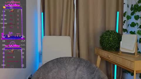 Mona online show from 09-17-25, 12:51