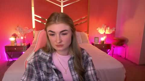 Loli online show from 05-04-26, 07:37