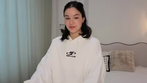 Snapshot of lolly_turner chatting on 05-24-26, 04:39 lolly_turner online show from 05-24-26, 04:39