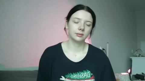 Lilly online show from 11-26-25, 11:00